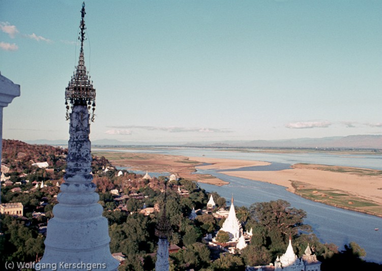 1979, Burma, Mandalay Hill, Irrawaddy